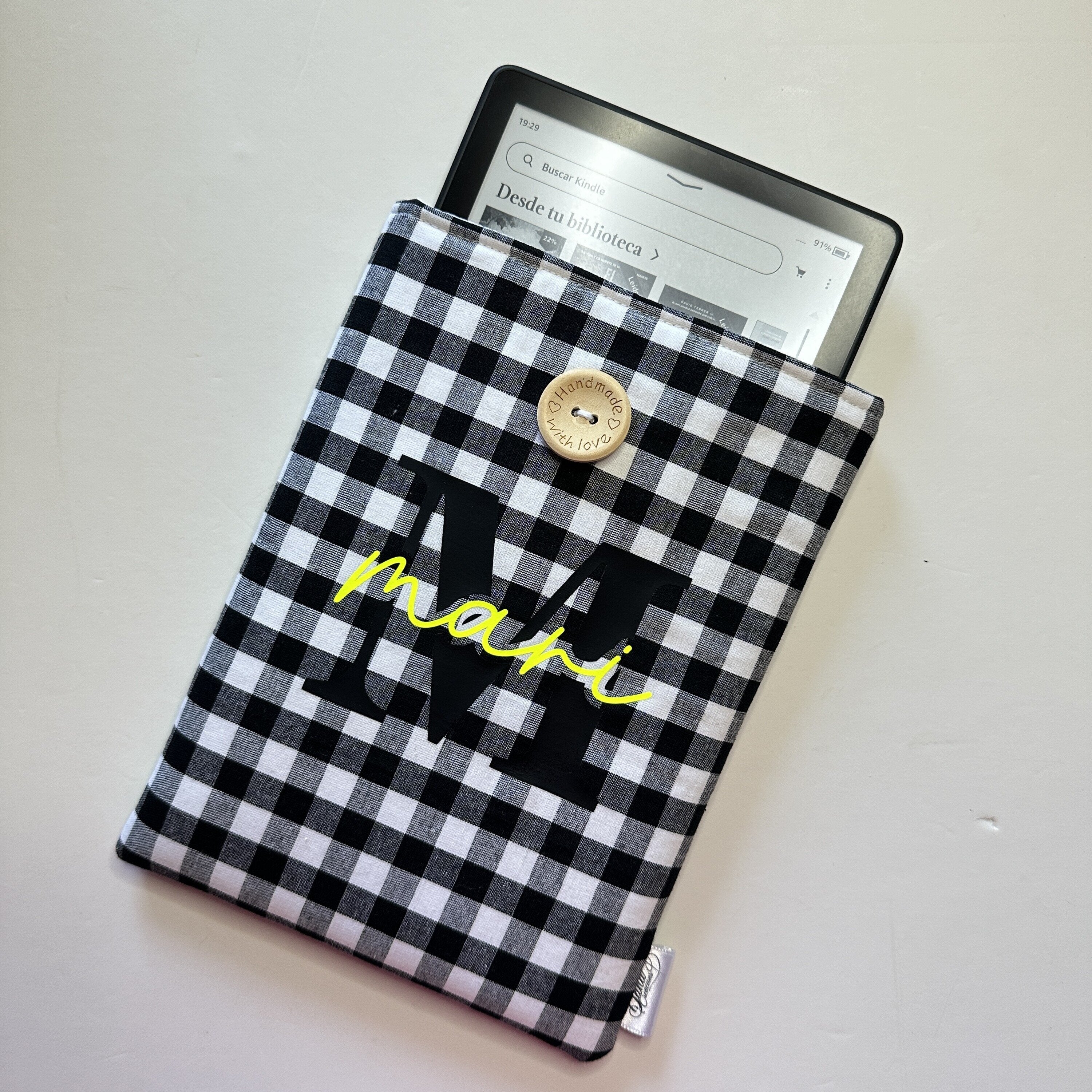 Funda de Ebook Acolchada con Cierre de Botón · Personalizada