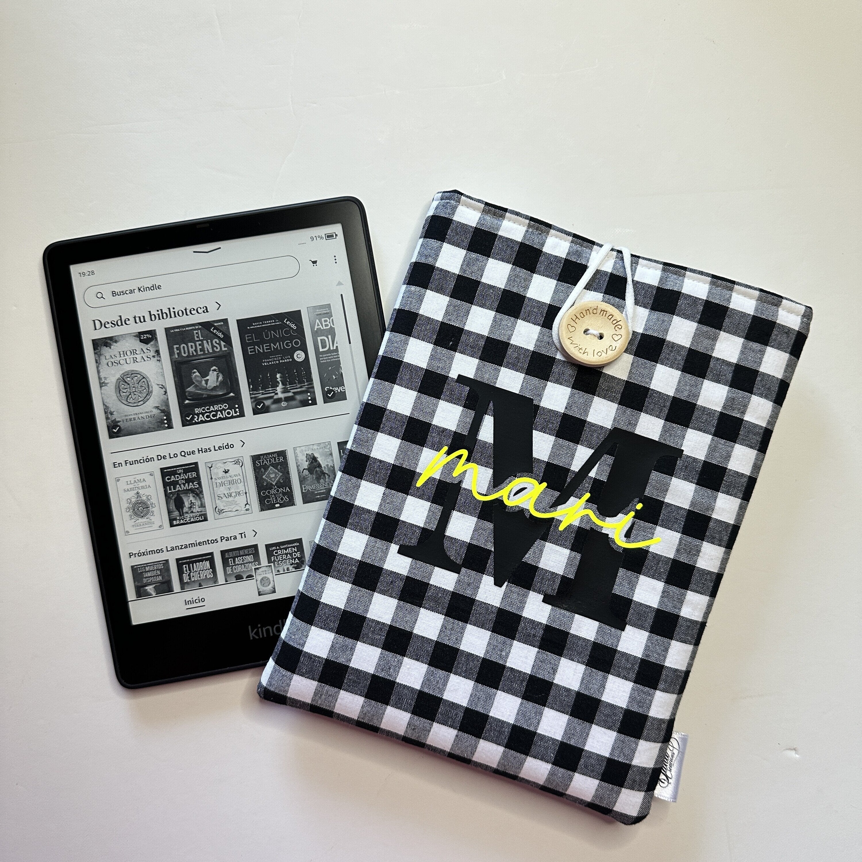 Funda de Ebook Acolchada con Cierre de Botón · Personalizada