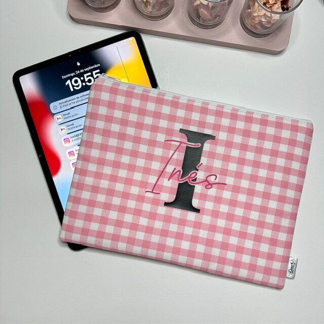 Funda de Tablet 11" Acolchada · Vichy Varios Colores · Personalizada